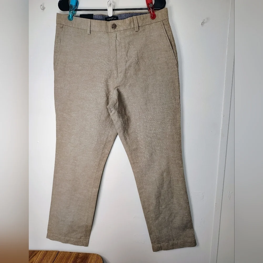 Banana Republic Men's Aiden Chino Slim Leg Linen High Rise Pants sz 34x30, Tan.